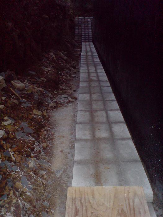15 Retaining Wall & Cess Tank (23)
